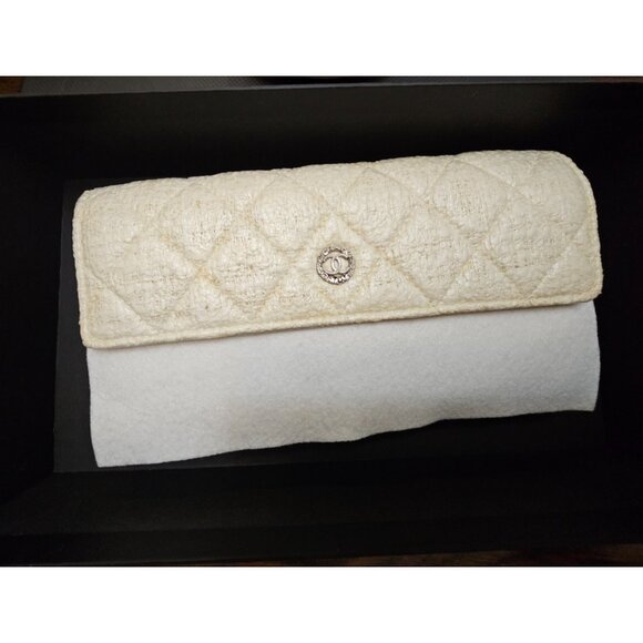 CHANEL Coco Mark Coated Tweed CC Long Wallet Zip Flap White Textured Italy +Box - Picture 10 of 16